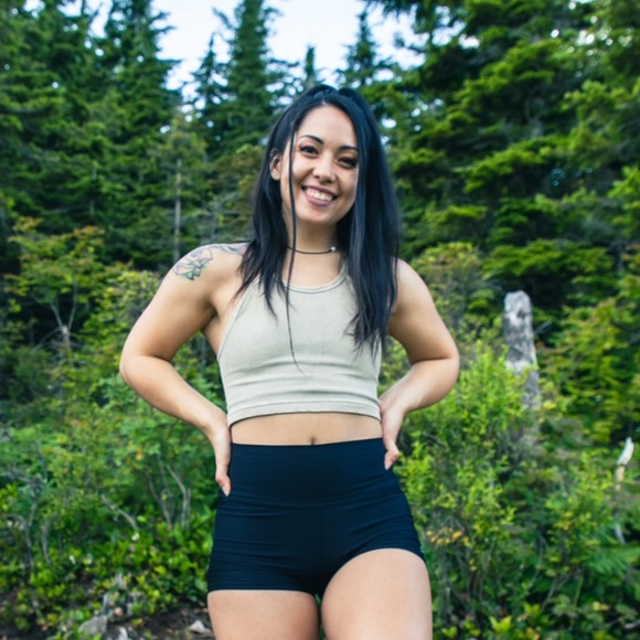 Meet your posher 🌙 ✨ - Picture 9 of 11